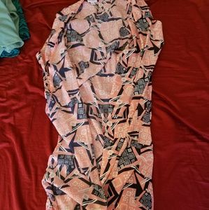 🎉OFFER🎉LULAROE Large Pink Aztec Joy